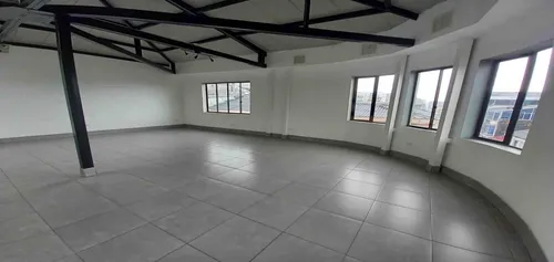 Local En Arriendo Centro (279060790).