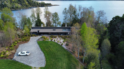 Casa En Venta De 7 Dorm. En Panguipulli