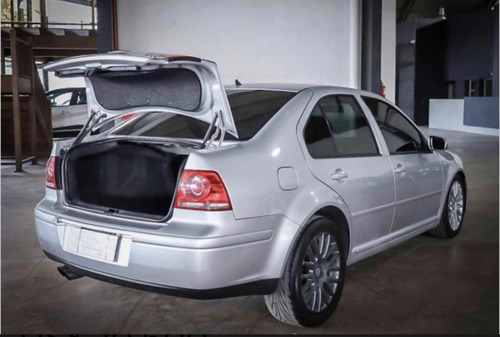 Volkswagen Bora 1.8 Highline T 180cv
