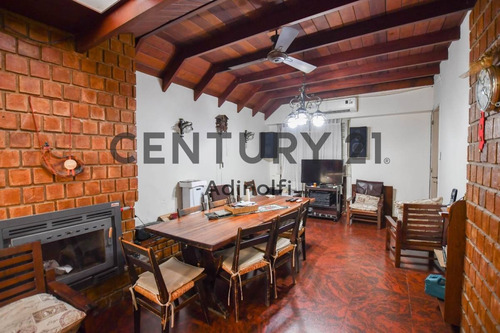 Imagen 16 de 30 de Calle 55 E/ Diag. 74 Y 14 - Casa En Venta Con Pileta Y Parque -
