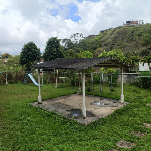 Imagen 18 de 18 de Townhouse En Venta Urb Colinas De Carrizal