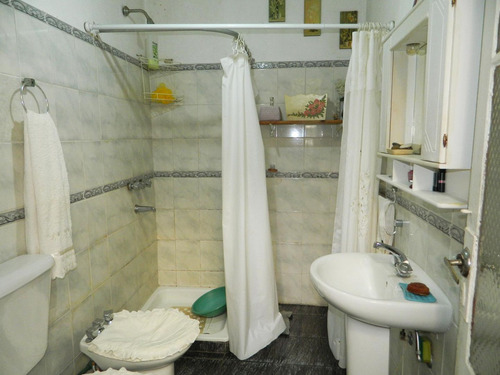 Venta Departamento De 5 Ambientes En Saavedra