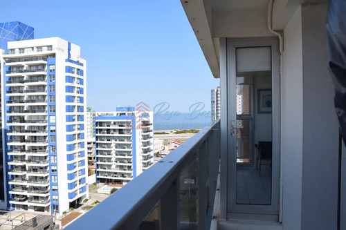 Venta, Apartamento, 1 Dormitorio Y Medio, Punta Del Este, Uruguay