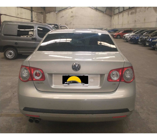 Imagen 7 de 7 de Volkswagen Vento 2011 2.5 Luxury 170cv Tiptronic
