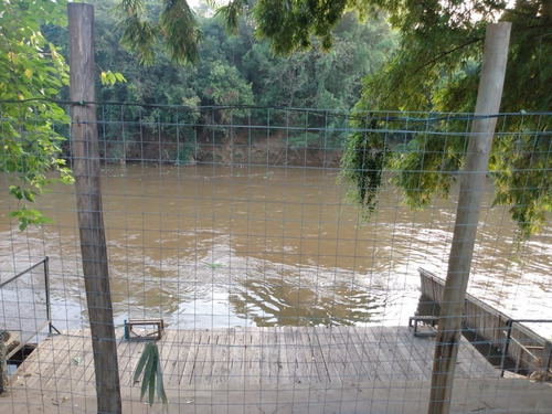 Imagem 4 de 19 de Chácara 300m2, Casa 80m2, 1 Dormitório, 1 Banheiro, 1 Vaga De Garagem, Ótima Localização, Rica Em Água Com Rio No Fundo, Churrasqueira E Fogão A Lenha - Ch00286 - 71019215