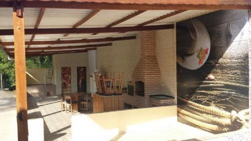 Chácara Toda Murada, Com Área Gourmet, E Piscina No Litoral!