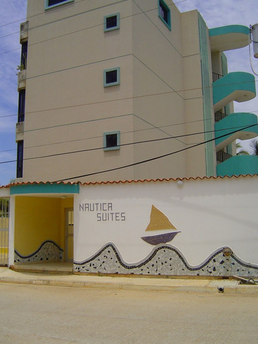 Imagen 9 de 11 de Chichiriviche Playa Sur