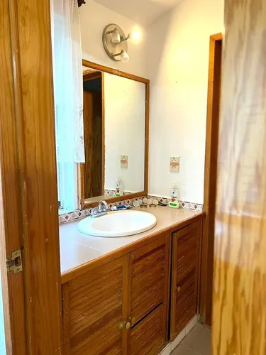 Venta De Casas En Jurica, 3 Habitaciones, De Oportunidad, Hermosa Calle.