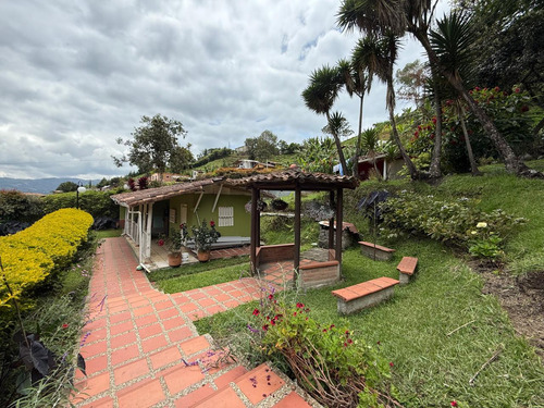Se Vende Lote Con 2 Casasen La Ceja A1 Km De La Zona Urbana