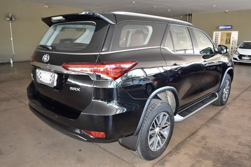 Imagem 8 de 10 de Toyota Hilux Sw4 Srx 4x4 Diesel Automática
