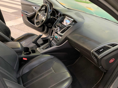 Ford Focus III 2.0 Sedan Titanium At6