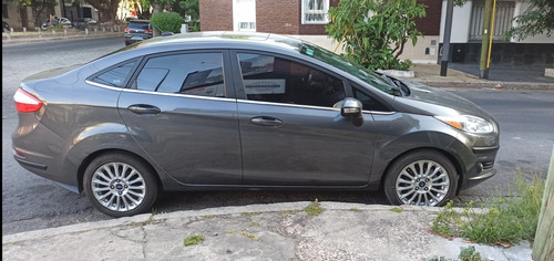 Ford Fiesta Kinetic 1.6 Sedan Titanium 120cv