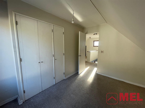 Casa En Venta De 4 Dorm. En Colina