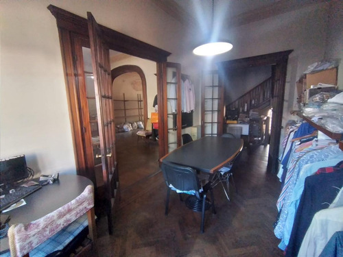 Imagen 20 de 30 de Casa -buenos Aires Esq Colon