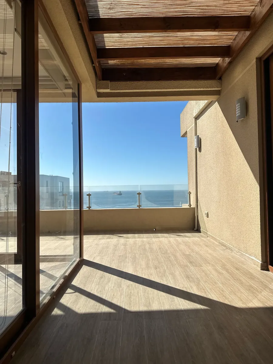 Imagen 5 de 25 de Arriendo Hermoso Penthouse A Pasos De Av Mar (160162)