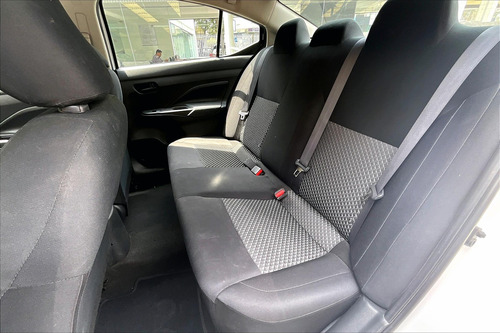 Nissan Versa 2023