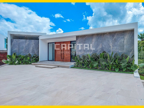 Hermosa Casa En Venta En Condominio Urubo Green