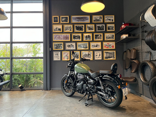 Royal Enfield Meteor 350 Fireball Matt Green Usada