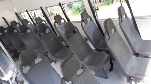 Imagem 10 de 13 de Vw 13 190 + Cabine 22 Lugares 2015/2016 Único Dono