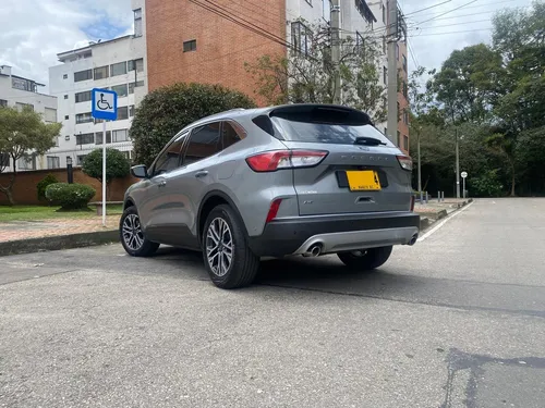 Ford Escape 2.0 Titanium