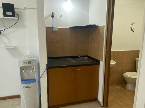 Venta Oficina Comercial En El Shopping Pilar Point