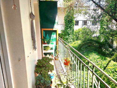 Barrio Lastarria, Cerca Metro (93181)