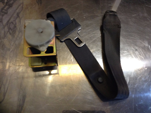 Cinturon De Seguridad Cavalier Mod: 00-04 Trasero Derecho