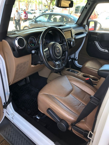 Imagen 9 de 15 de Jeep Wrangler Unlimited Sahara 3.6 Vvt V6 4x4 2016