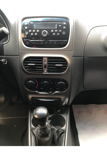 Fiat Strada 1.6 16v Trekking Cab. Dupla Flex 3p