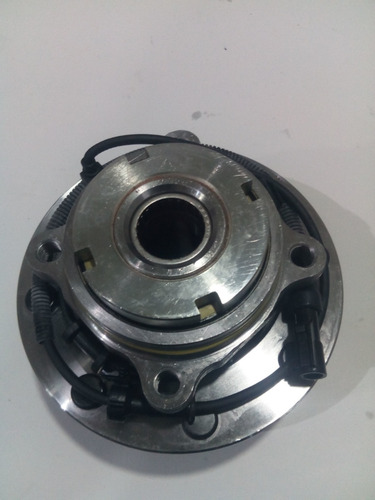 Cubo De Rueda Mozo Delantero Ford Triton 4x4 99-10 F350