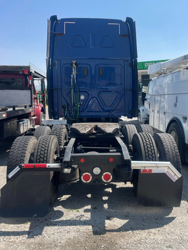 Freightliner Cascadia Evolution 2017 13 Velocidades Manual.