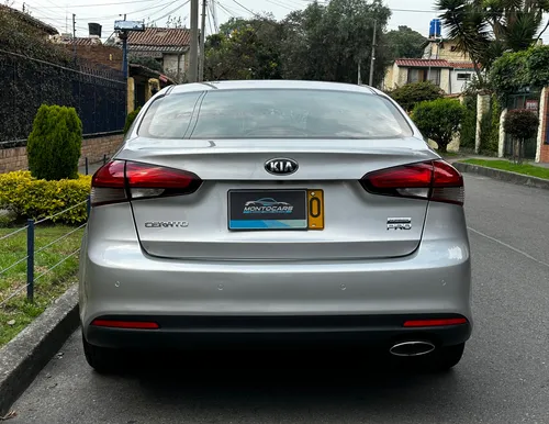 Kia CERATO PRO 1.6l Zenith At