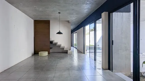Casa De Estilo Único En Cholul Y Sin Entrar Al Pueblo