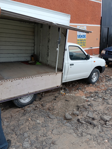 Nissan NP300 2.5 Tdi Chasis 4x4 Mt