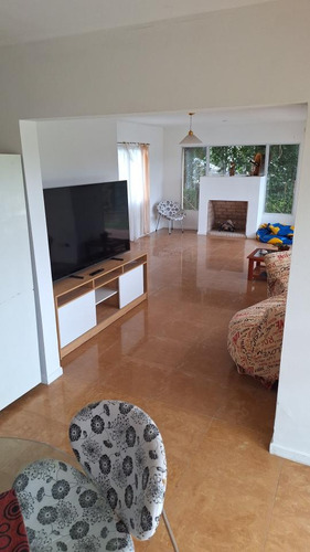 Casa En Venta - 3 Dormitorios 3 Baños - Cochera - 900mts2 - Villanueva, Tigre
