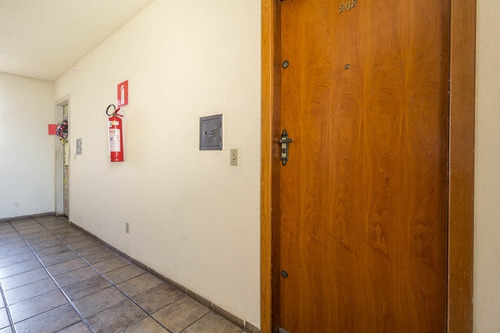 Imagem 2 de 18 de Apartamento 2 Quartos 1 Vaga No Três Barras - 23690