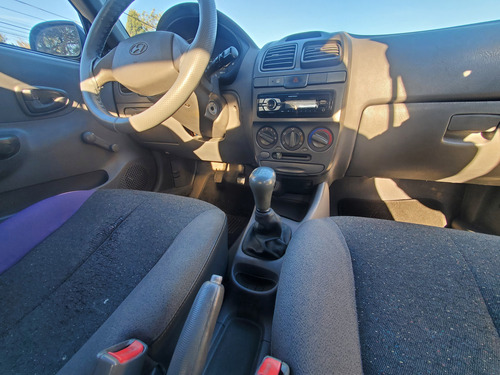 Hyundai Accent 2000