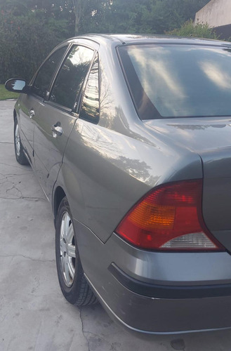 Ford Focus 2.0 Ghia