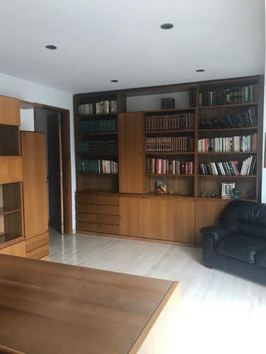 Imagen 17 de 24 de Venta De Apartamento Duplex En Los Naranjos De Las Mercedes