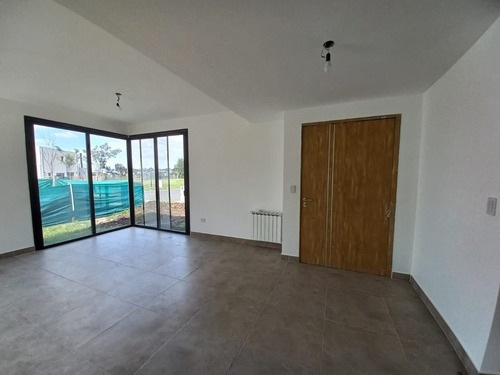 Imagen 7 de 29 de Casa En Venta A Estrenar En Santa Elena - Pilar Del Este