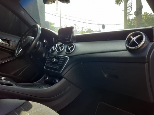 Imagem 13 de 15 de Mercedes Benz