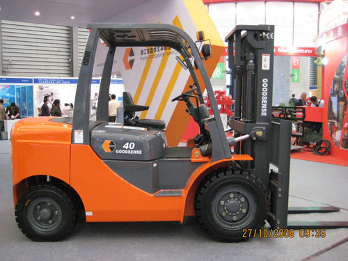 Imagen 2 de 7 de Autoelevador Diesel, Modelo Fd 25-48, Marca Goodsense