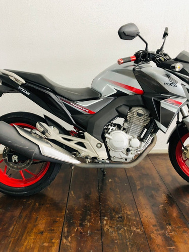 Imagem 12 de 13 de Honda Cb 250f Twister 2018 Prata!!!
