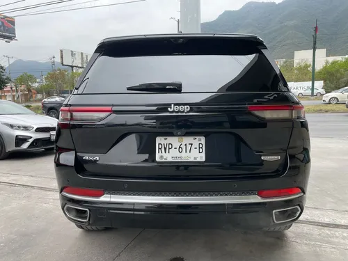 Jeep Grand Cherokee 5.7 V8 Summit 4x4 At
