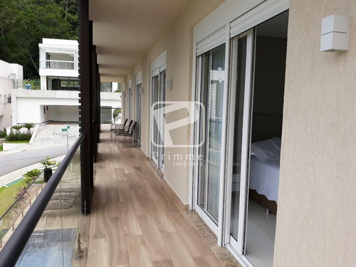 Imagem 9 de 15 de Casa 6 Dormitórios Em Condomínio Alto Padrão De Balneário Camboriú - 3739
