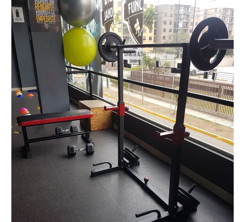 Imagen 5 de 6 de Traspaso Gimnasio En Santiago De Surco - Urbanización Sagitario
