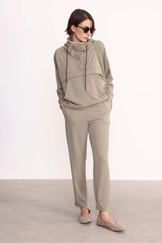Pantalon Jogger Deportivo Mujer Con Cordon Fanny Yagmour Verde Claro Liso M