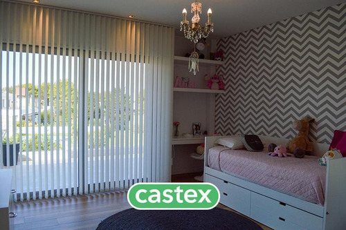 Imagen 21 de 30 de Moderna Casa En Venta En Terralagos