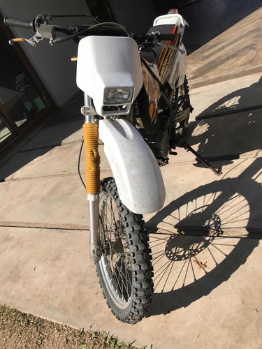Imagen 3 de 6 de Suzuki Dr350