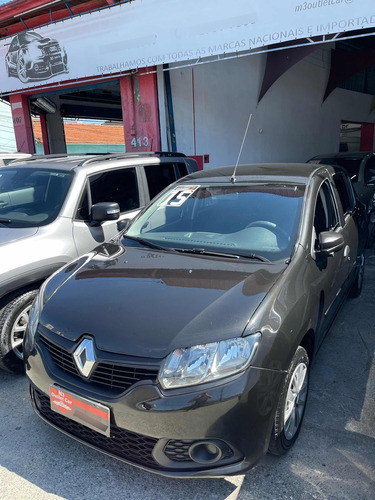 Renault Sandero 1.0 16v Authentique Hi-flex 5p